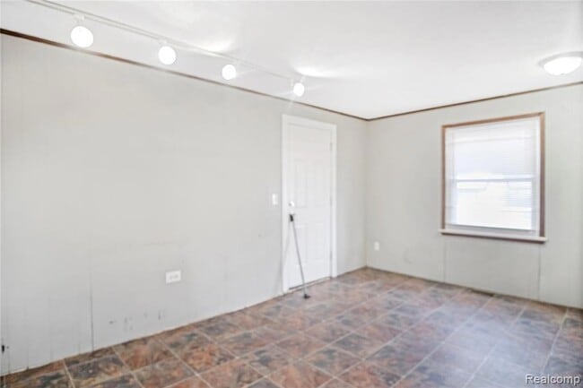 Building Photo - 14000 Nadine St