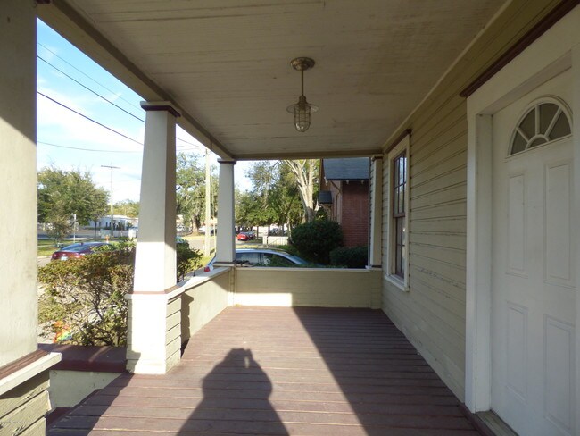 Building Photo - 2742 Lydia St