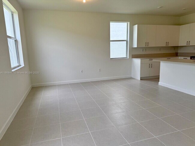 Foto del edificio - 2659 SE 24th St