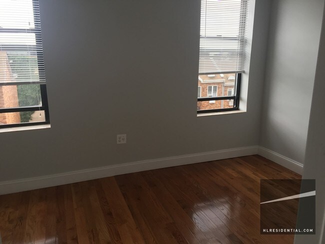 Building Photo - 3106 42nd St