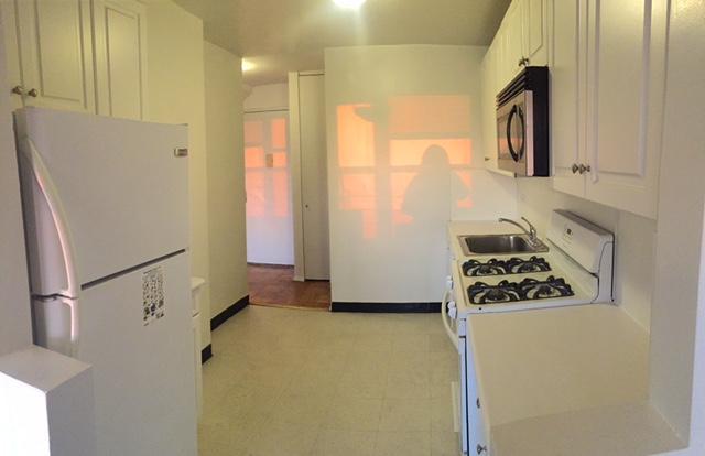 Foto del edificio - 3660 Oxford Ave