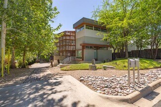 Building Photo - 2801 Oak Crest Ave