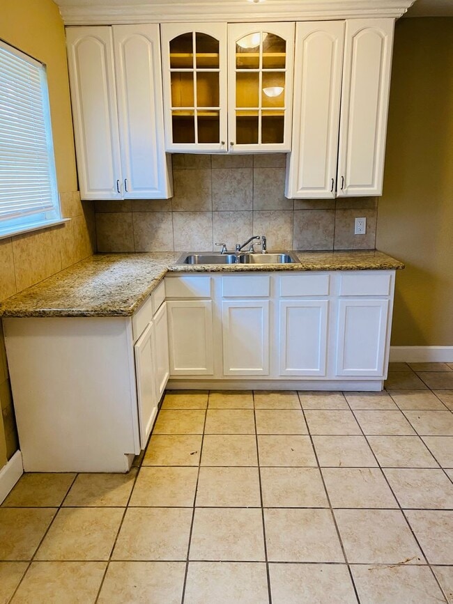 Foto del edificio - 5535 S Kenneth Ave