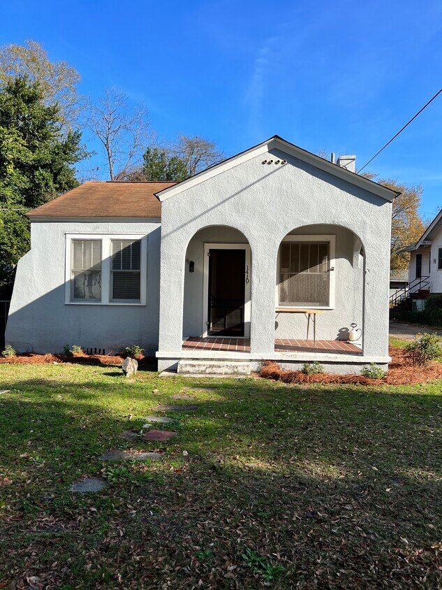 Foto principal - 1410 Heath St
