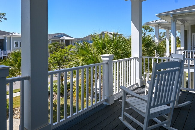 Building Photo - 1013 Marsh Vw Dr