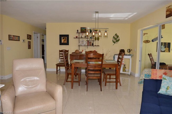 Foto del edificio - 2827 SE 18th Ave