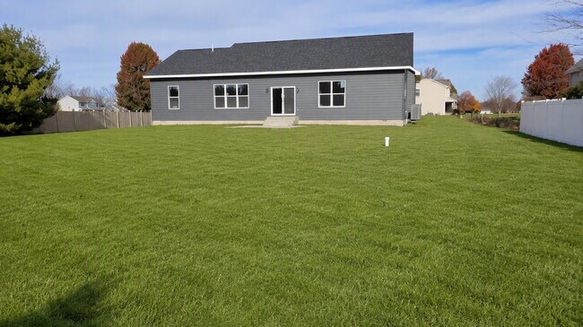 Foto del edificio - 405 Sugar Maple Ln