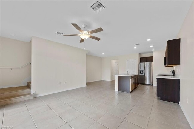 Foto del edificio - 15484 Wildflower Cir