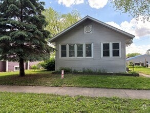 Building Photo - 813 Western Ave