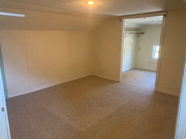 Foto del edificio - 408 E 16th St