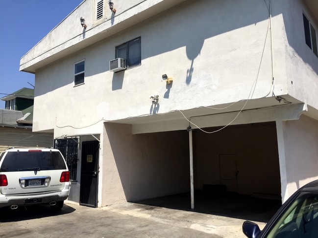 Foto del edificio - 1240-1242 W 24th St