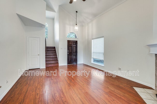 Foto del edificio - 1036 Liberty Cir