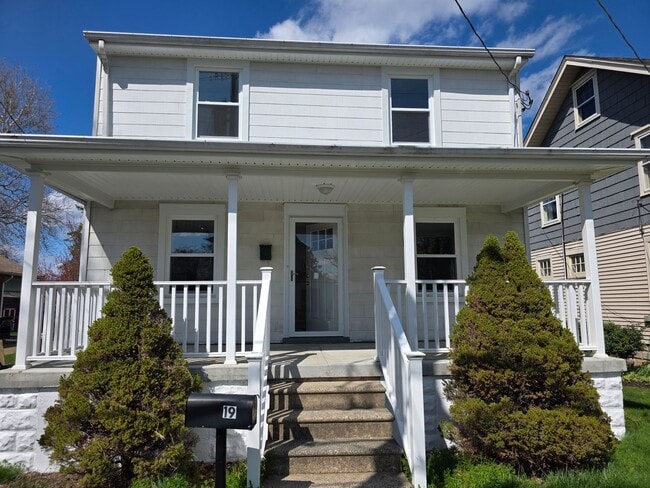 Photo - 19 Champlain Ave House