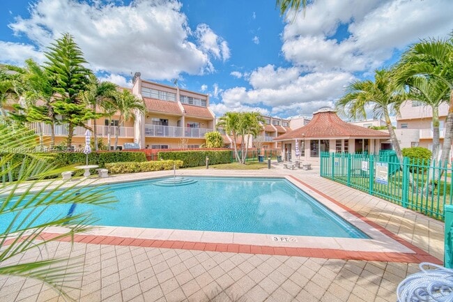 Foto del edificio - 840 SW 105th Ave