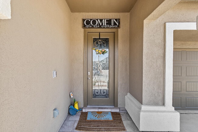 Building Photo - 14821 Tierra Escape Ave