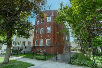 Building Photo - 1133 E 81st Pl