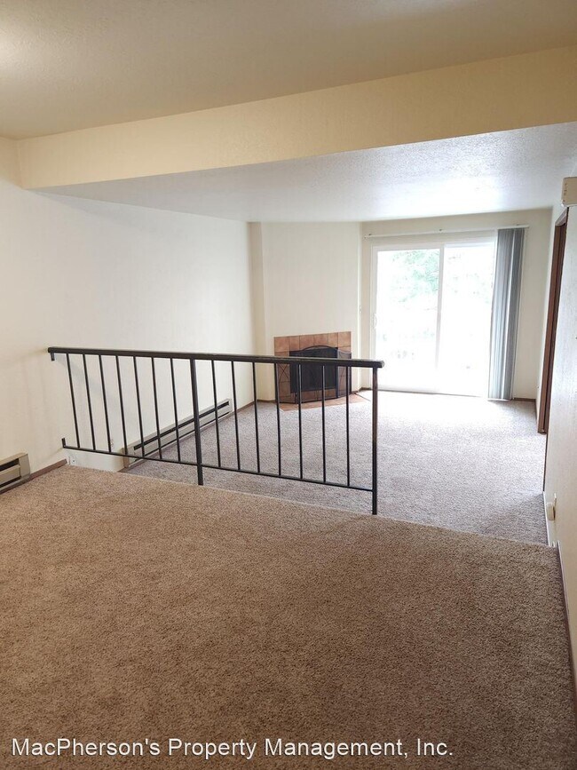 Building Photo - 2 br, 1 bath House - 9484 Redmond-Woodinvi...