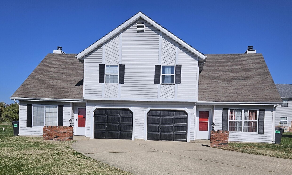 Photo - 115 Longacre Dr
