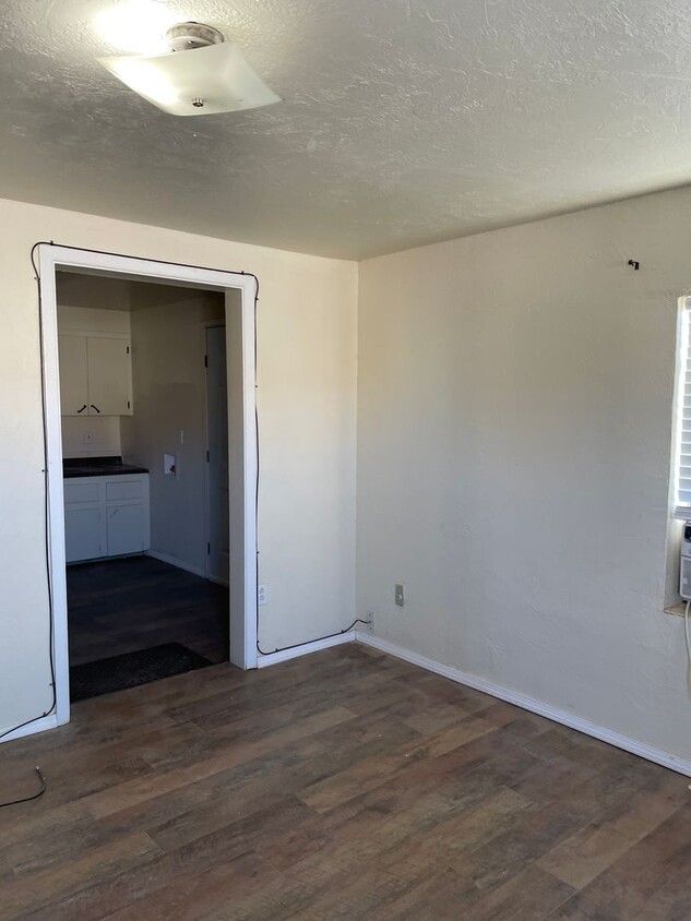 Primary Photo - Nice two bed, one bath unit!