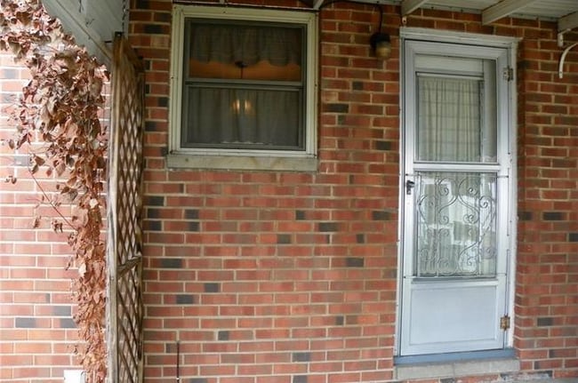Photo - 4360 W 150th St House