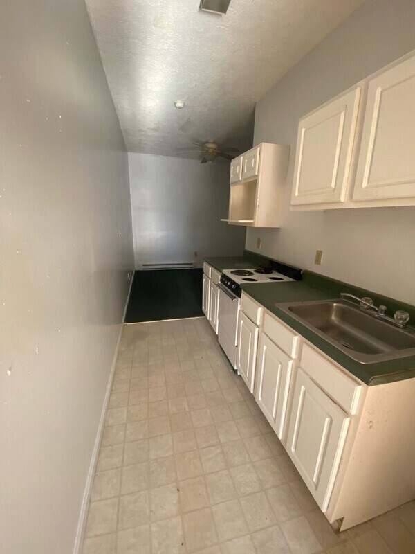 101 Straley Ave, Princeton, WV 24740 Condo for Rent in Princeton, WV