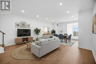 Building Photo - 3025 The Credit Woodlands
