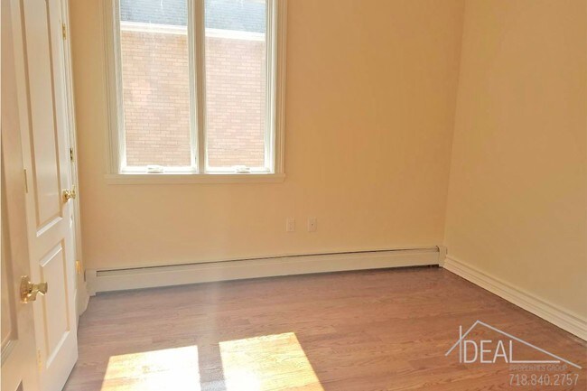 Building Photo - 81 Bay 28Th St