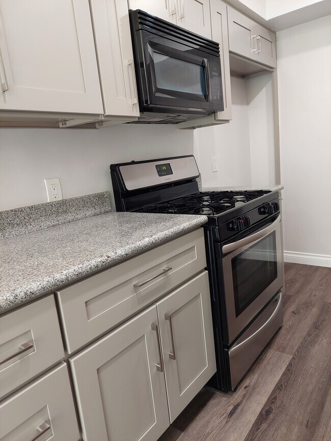 Foto del edificio - 3340 Bagley Ave