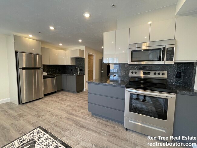 Photo - 1028a Commonwealth Ave Apartment