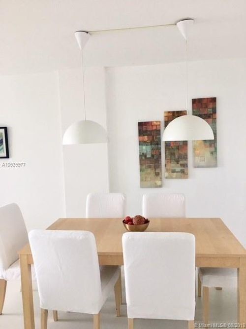 Foto del edificio - 10275 Collins Ave