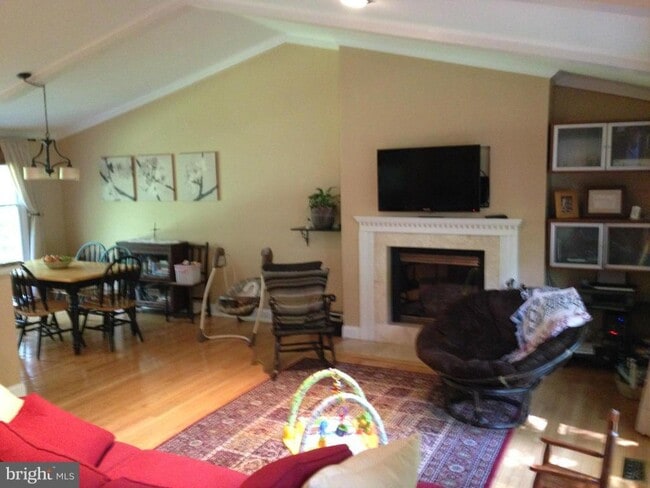 Building Photo - 2509 Foxcroft Way
