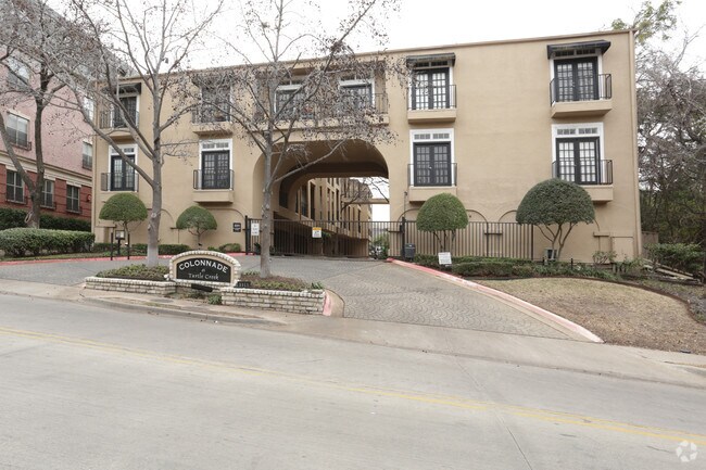 Colonnade At Turtle Creek Apartments Dallas, TX