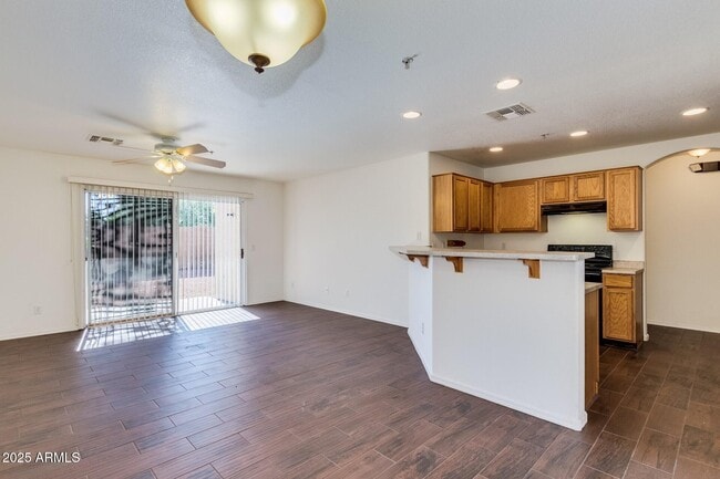 Building Photo - 15381 W Evans Dr