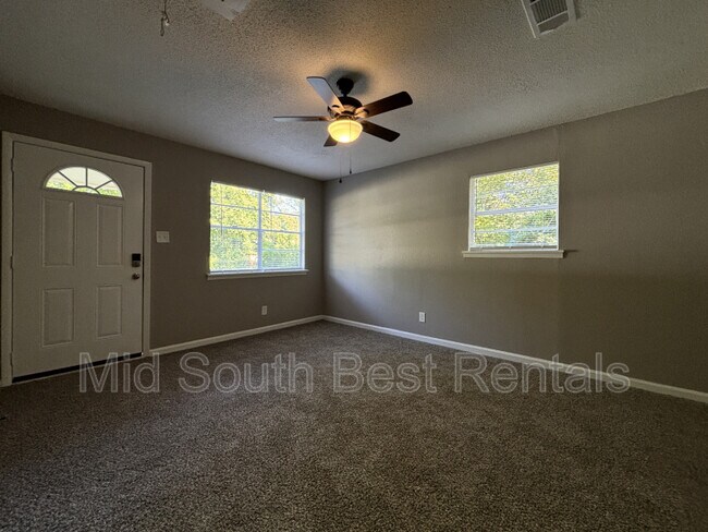 Foto del edificio - 1715 Johnson St