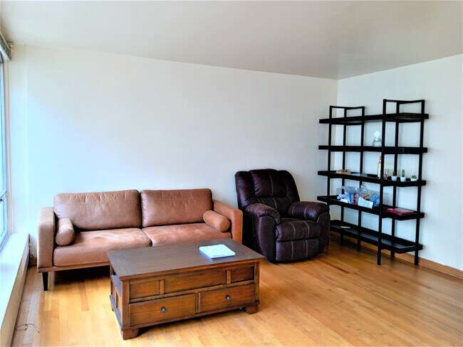Foto del edificio - 1450 E 55th Pl