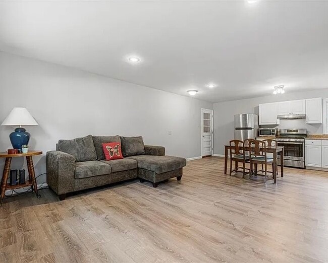 Foto del edificio - 284 Ramsey Ln