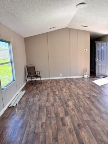 Foto del edificio - 127 Country Oaks St