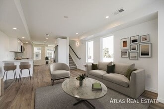 Building Photo - 2640 S Delaware St