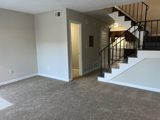 Foto del edificio - 2659 Evans Mill Dr