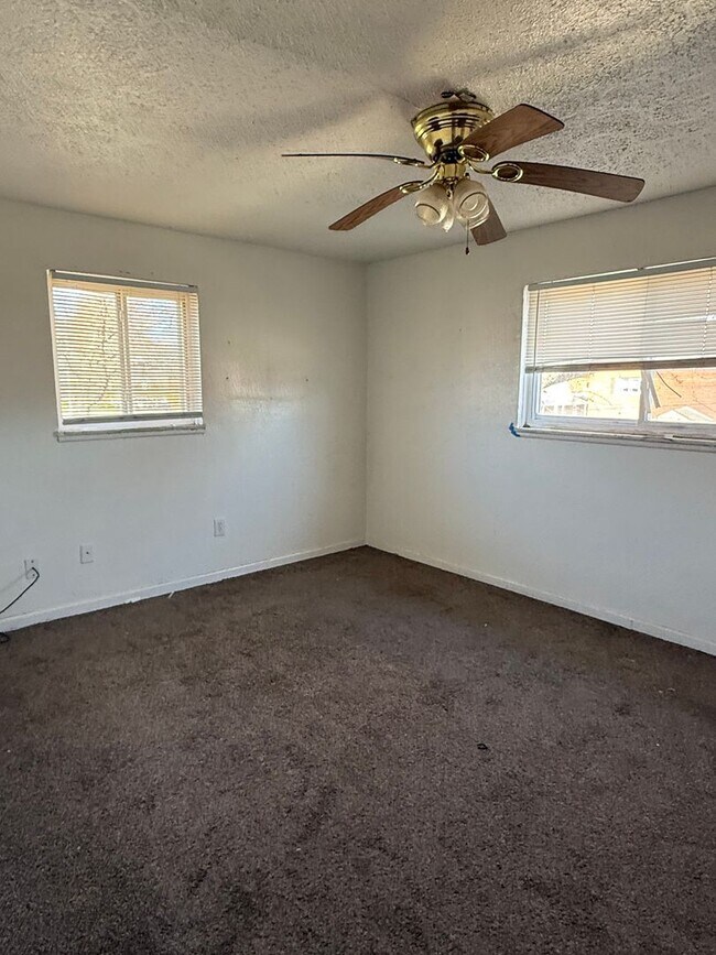 Foto del edificio - Warrensville Heights 3 bedroom townhome