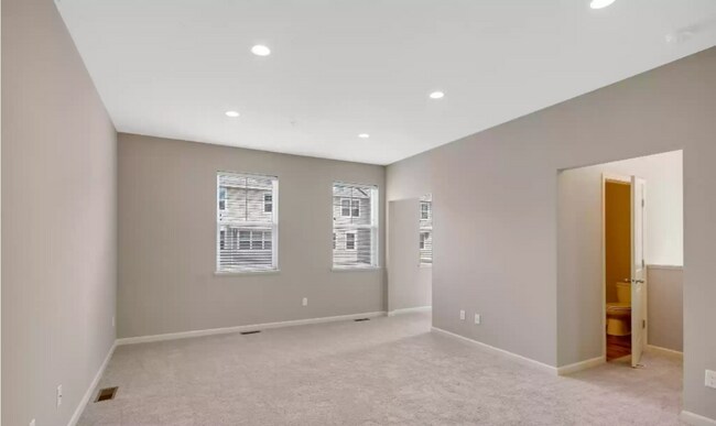 Foto del edificio - 9663 Merrimac Ln N