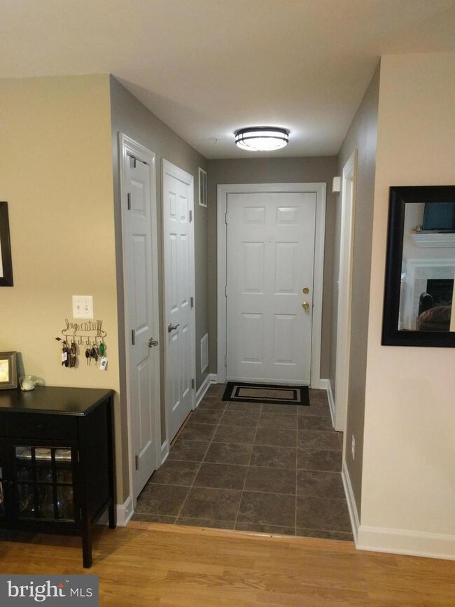 Building Photo - 12209 Fairfield House Dr