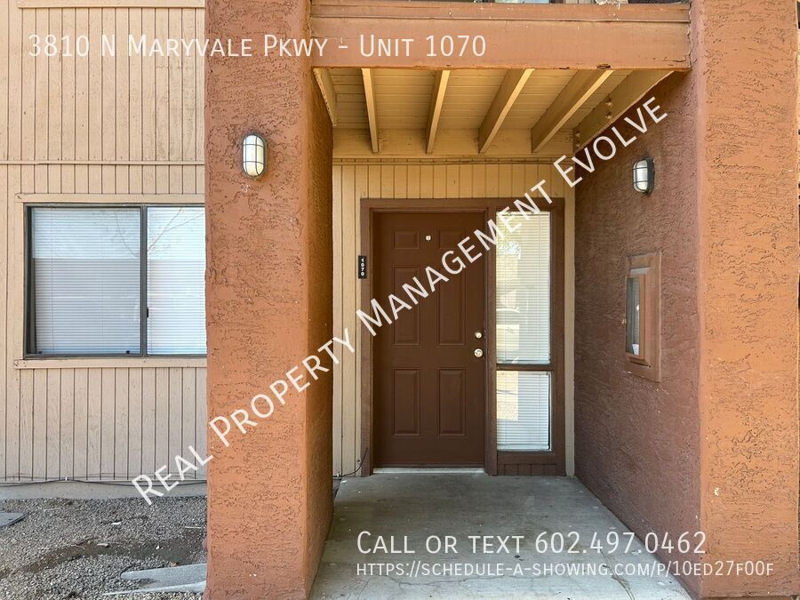 Primary Photo - 3810 N Maryvale Pkwy