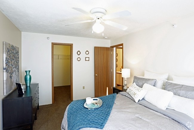 Building Photo - Turrill Estates
