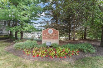 Building Photo - 601 Larson Dr