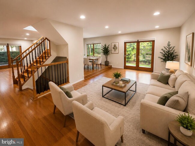 Photo - 3615 Devilwood Ct (Fairfax, VA) House