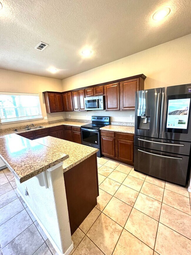 Foto del edificio - Welcome to 901 SW Green World St. – Your D...
