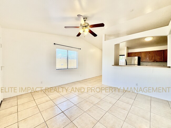 Building Photo - 3422 N Fontana Ave