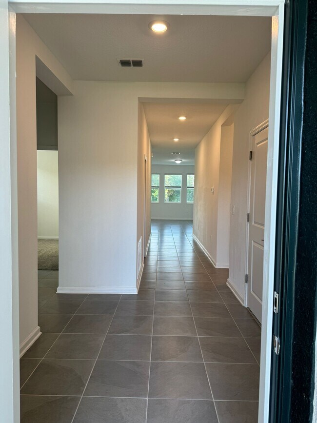 Photo - 788 Daring Dr House