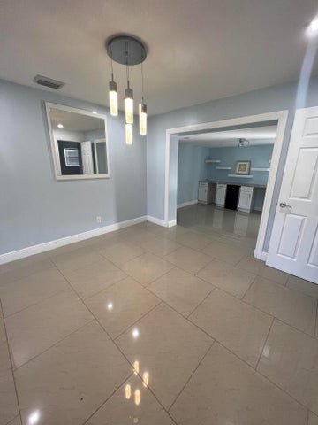 Building Photo - 5858 Tarragon Dr